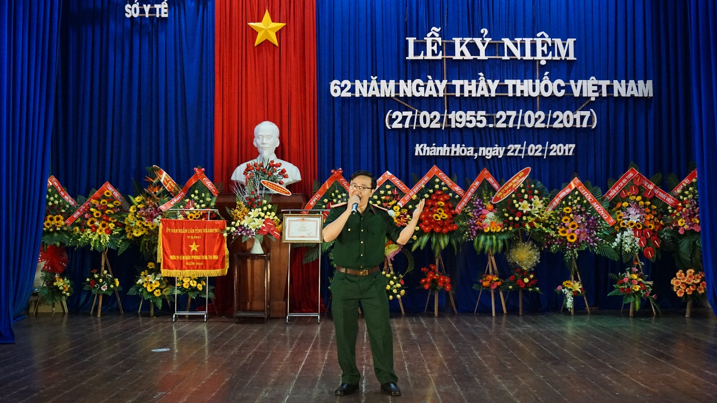 Description: D:\CÔNG TÁC\hình bệnh viện\A. lễ kỷ niệm 62 năm ngày Thầy thuốc Việt Nam 27.2.2017\DSC04868.JPG