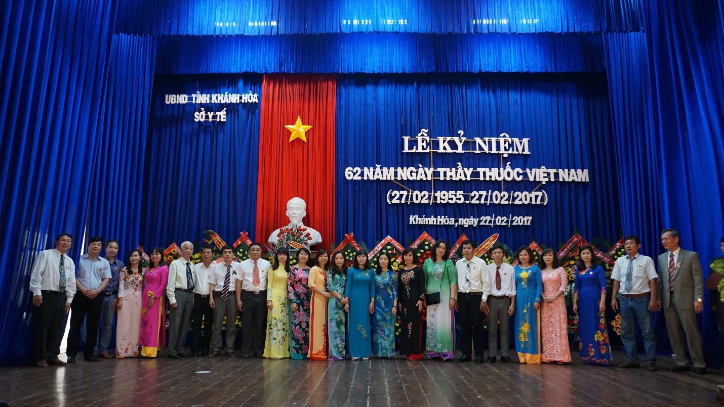 Description: D:\CÔNG TÁC\hình bệnh viện\A. lễ kỷ niệm 62 năm ngày Thầy thuốc Việt Nam 27.2.2017\DSC05155.JPG