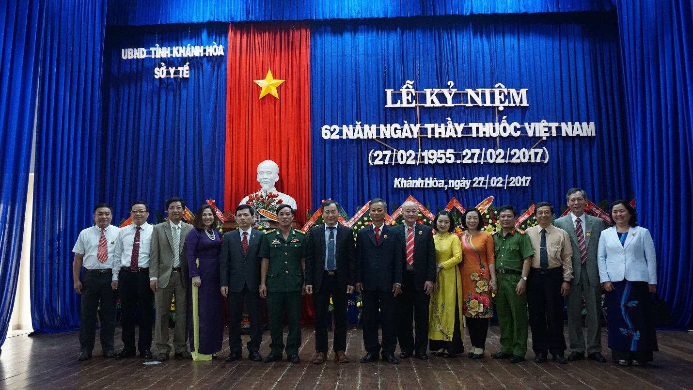 Description: D:\CÔNG TÁC\hình bệnh viện\A. lễ kỷ niệm 62 năm ngày Thầy thuốc Việt Nam 27.2.2017\DSC05178.JPG