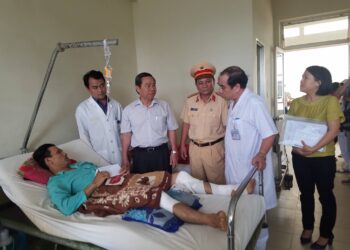 Hỗ trợ bệnh nhân khó khăn vào “Ngày Thế giới tưởng niệm các nạn nhân tử vong do tai nạn giao thông”