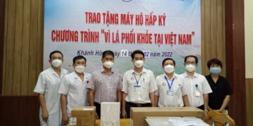 “Vì lá phổi khỏe tại Việt Nam” – Nhận máy hô hấp ký phục vụ bệnh nhân