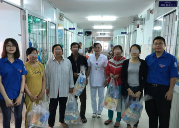 Chương trình “Quà Xuân ngày Tết hỗ trợ bệnh nhân nghèo”