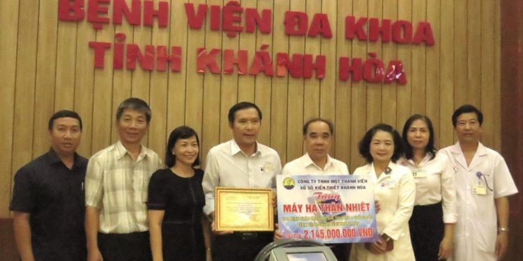 Bệnh viện Đa khoa tỉnh Khánh Hòa: Tiếp nhận máy hạ thân nhiệt trị giá hơn 2,1 tỷ đồng