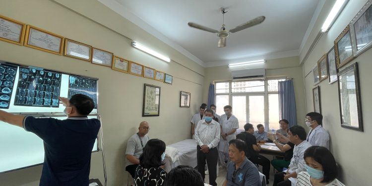 Chuyên gia khám, điều trị và phẫu thuật Cơ – xương – khớp tại Bệnh viện Đa khoa tỉnh Khánh Hòa