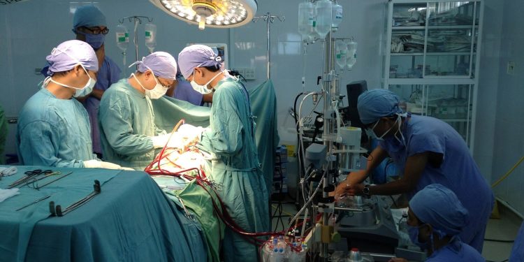 Cứu sống bệnh nhân vỡ tim – Quy trình báo động đỏ