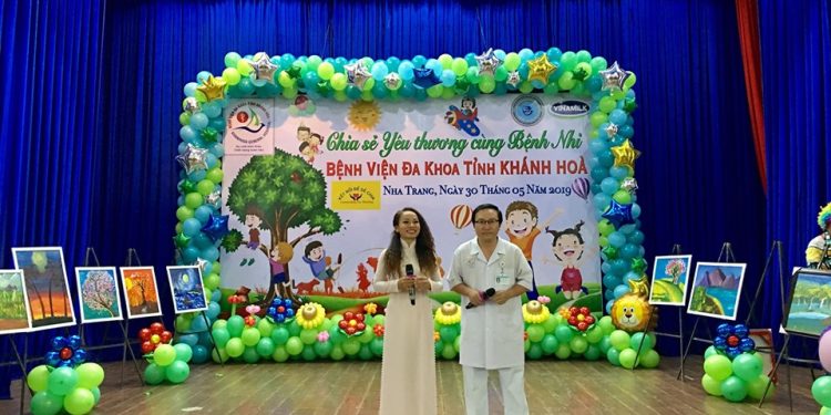 Chia sẻ yêu thương cùng bệnh nhi