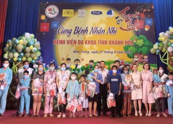 Chương trình “Vui tết Trung thu cùng bệnh nhi”