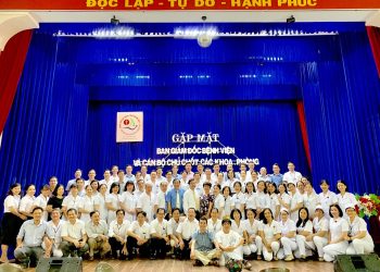 Gặp mặt Ban Giám đốc Bệnh viện và cán bộ chủ chốt các khoa, phòng