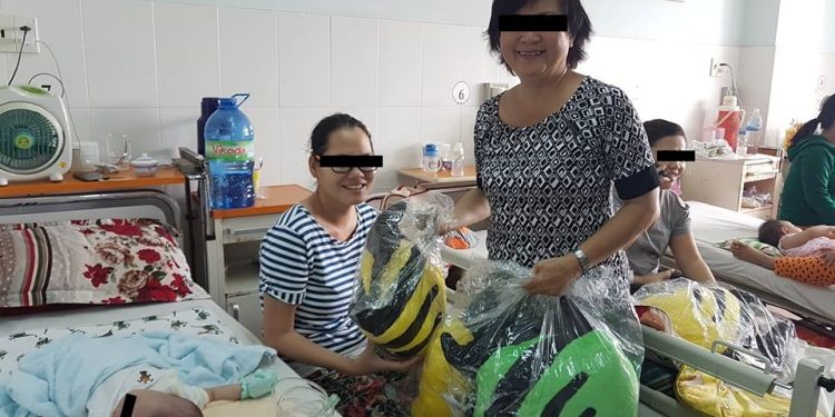 Hội Milkcare Foundation thăm và tặng quà cho bệnh nhân