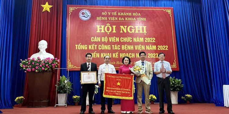 Hội nghị đại biểu cán bộ viên chức Bệnh viện Đa khoa tỉnh Khánh Hòa năm 2022