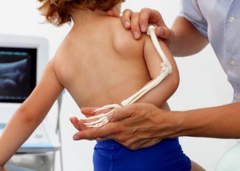 Khám và phẫu thuật các bệnh lý về Chỉnh hình Nhi