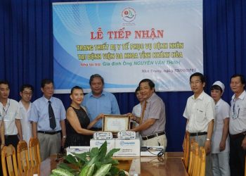 Lễ tiếp nhận trang thiết bị y tế phục vụ bệnh nhân tại Bệnh viện Đa khoa tỉnh Khánh Hòa