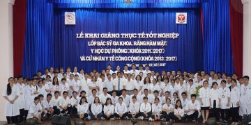 Lễ khai giảng thực tế tốt nghiệp sinh viên hệ chính quy khóa học 2011 – 2017 của trường Đại học Y Dược Huế