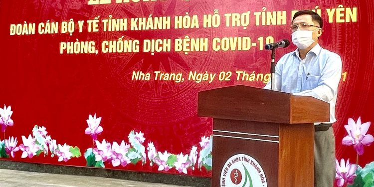 Lễ xuất quân đoàn cán bộ y tế tỉnh Khánh Hòa hỗ trợ tỉnh Phú Yên