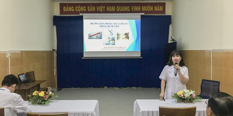 Lớp đào tạo liên tục “Kiểm soát nhiểm khuẩn bệnh viện cơ bản”