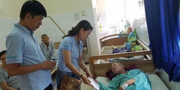 Purchasing Nha Trang Club ủng hộ tiền cho bệnh nhân có hoàn cảnh đặc biệt khó khăn