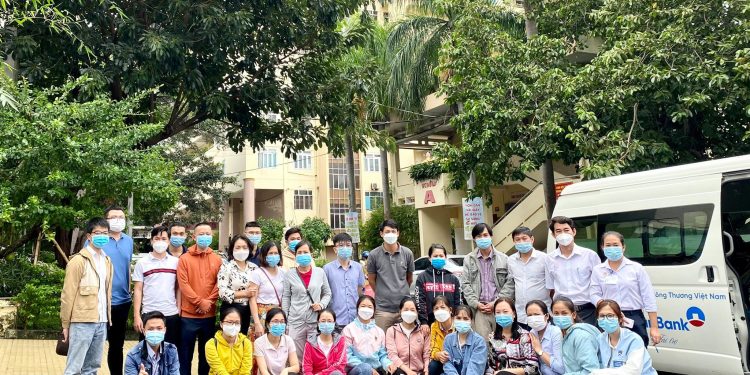 Tiếp tục thành lập Bệnh viện Dã chiến