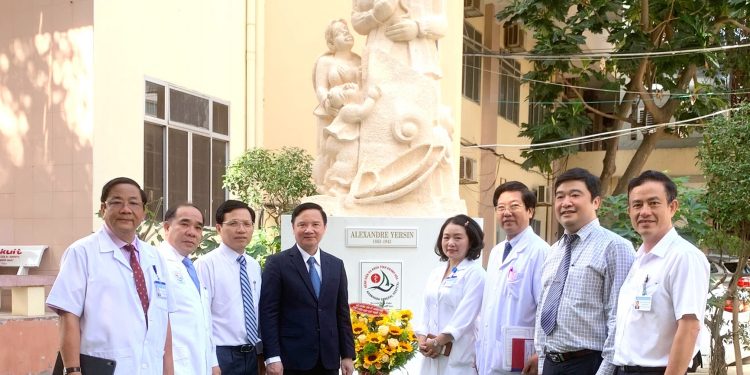 Tỉnh ủy Khánh Hòa chúc mừng 27/2