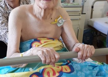 Thay khớp háng thành công cho cụ bà 101 tuổi