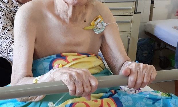 Thay khớp háng thành công cho cụ bà 101 tuổi