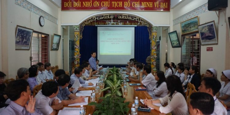 Tiếp đoàn Sở Y tế Khánh Hòa kiểm tra, đánh giá chất lượng hoạt động Bệnh viện