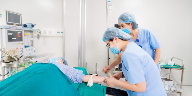 Lớp tập huấn hướng dẫn tiếp cận và xử lý bệnh nhân cấp cứu