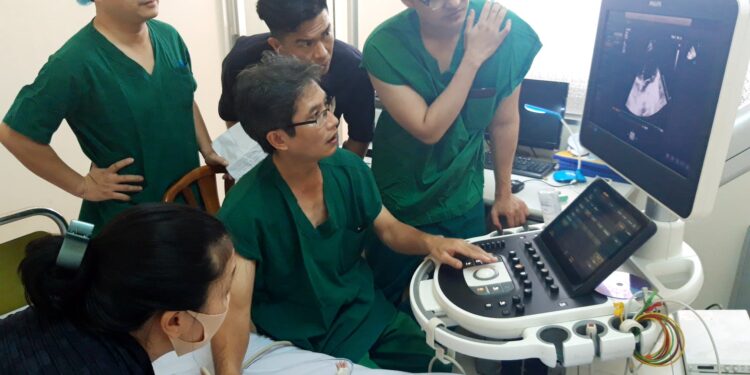 Điều trị tim bẩm sinh cùng đoàn chuyên gia Bệnh viện Nhi Đồng 1 TP.HCM tại Bệnh viện Đa khoa tỉnh Khánh Hòa