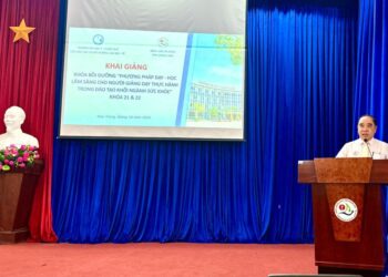 Đào tạo “Phương pháp dạy – học lâm sàng” tại Bệnh viện Đa khoa tỉnh Khánh Hòa