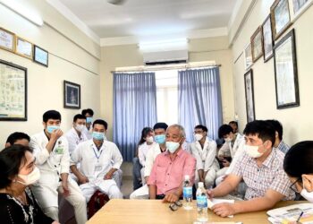 Đoàn chuyên gia Chấn thương chỉnh hình TP.HCM khám, điều trị & phẫu thuật tại BVĐK tỉnh Khánh Hòa