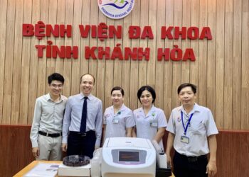 Chia sẻ yêu thương