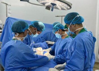 Phẫu thuật điều trị viêm thân sống đĩa đệm cột sống cổ tại Bệnh viện Đa khoa tỉnh Khánh Hòa