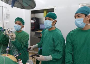 Phẫu thuật nội soi điều trị ung thư đại trực tràng tại Bệnh viện Đa khoa tỉnh Khánh Hòa