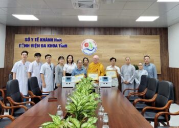 Bệnh viện tiếp nhận trang thiết bị y tế phục vụ bệnh nhân