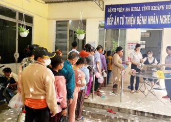 “Bữa ăn nghĩa tình – ấm lòng người bệnh”