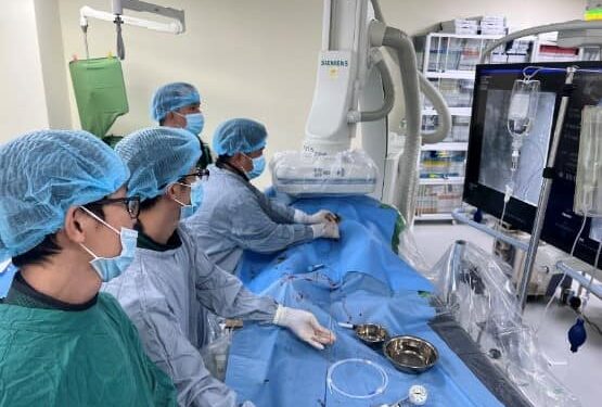 Bước đầu phát triển kỹ thuật Hybrid điều trị bệnh lý mạch máu ngoại biên tại Khoa Ngoại Lồng ngực – Bệnh viện Đa khoa tỉnh Khánh Hòa