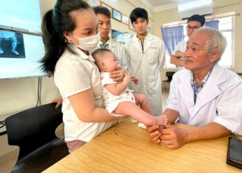 Đoàn chuyên gia Chấn thương Chỉnh hình, BVĐK Xuyên Á – TP. HCM khám, điều trị & phẫu thuật tại BVĐK tỉnh Khánh Hòa