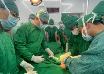 Lần Đầu Tiên Ứng Dụng In 3D Tái Tạo Khung Chậu Gãy Tại Bệnh Viện Đa Khoa Khánh Hòa