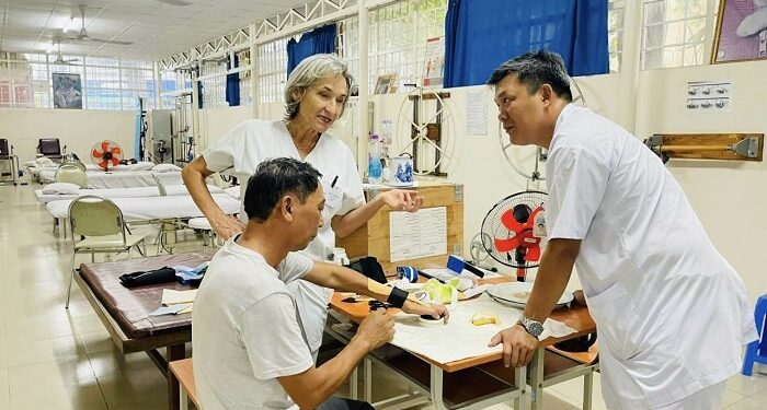 Mục tiêu chăm sóc toàn diện của chuyên ngành Vật lý trị liệu – Phục hồi chức năng