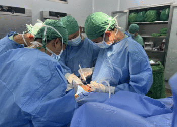 Cấp cứu khẩn thành công ba trường hợp nguy kịch đe dọa tính mạng: vỡ phình động mạch chủ bụng, chấn thương tim và vết thương thủng tim