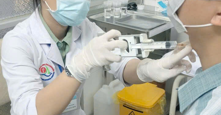 chọc hút tế bào kim nhỏ xét nghiệm FNA chẩn đoán u tuyến giáp kiểm tra u vú