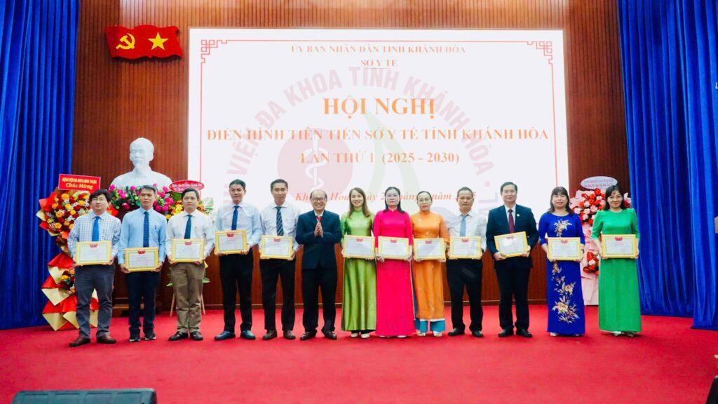 chuyển giao kỹ thuật Bệnh viện Đa khoa Khánh Hòa y tế Khánh Hòa hội nghị điển hình tiên tiến kỹ thuật y tế khám chữa bệnh