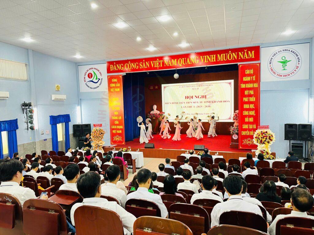 chuyển giao kỹ thuật Bệnh viện Đa khoa Khánh Hòa y tế Khánh Hòa hội nghị điển hình tiên tiến kỹ thuật y tế khám chữa bệnh