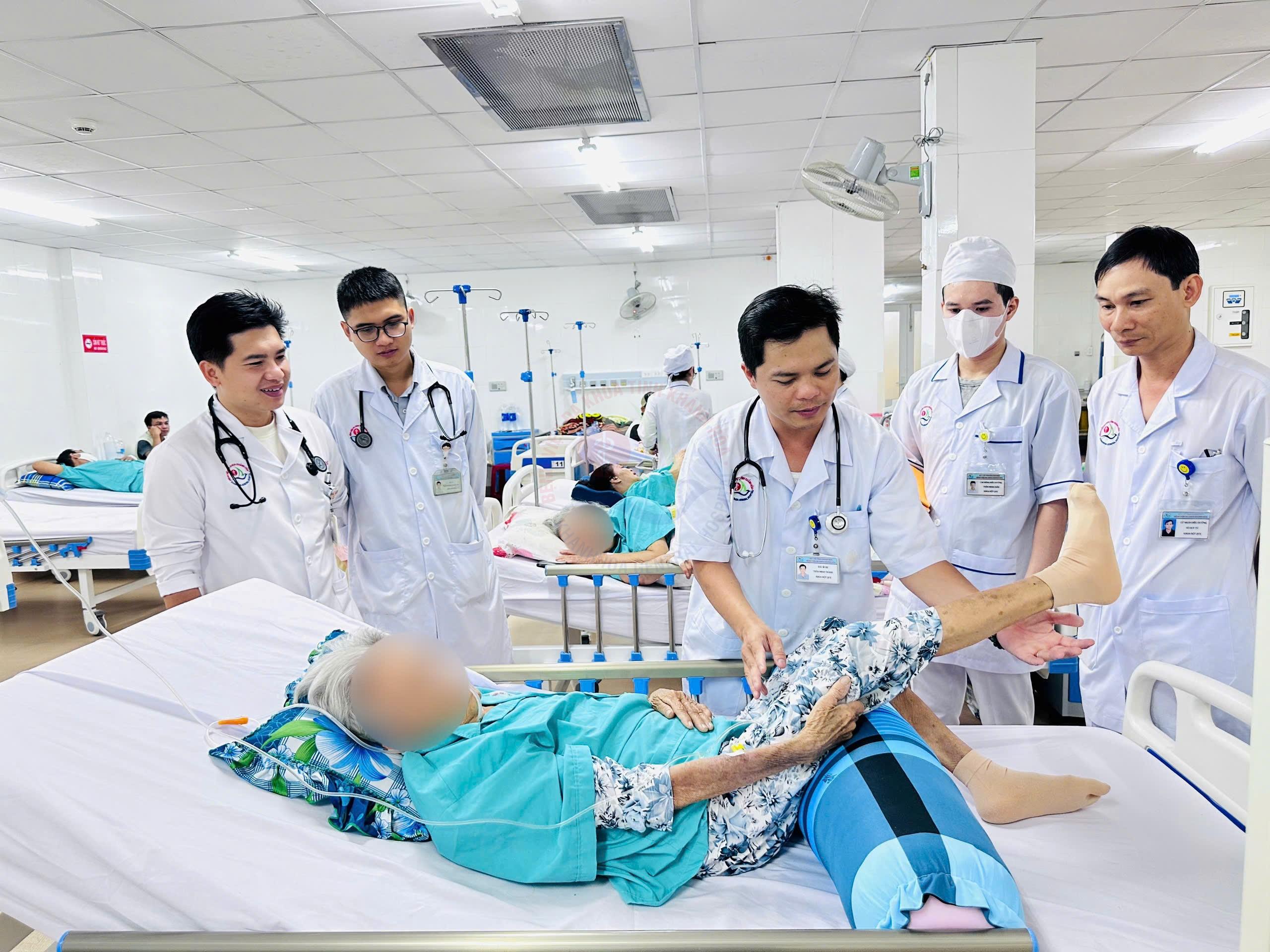 Bệnh viện Đa khoa Khánh Hòa Nội soi AI Khoa Đột quỵ Hồi sức sơ sinh khám chữa bệnh chuyên sâu