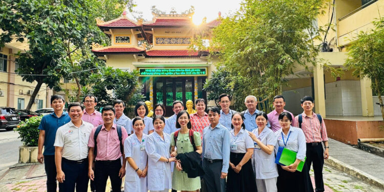 Cục Quản lý Khám, chữa bệnh – Bộ Y tế đánh giá mức chất lượng phòng xét nghiệm y học và thực hiện liên thông kết quả xét nghiệm tại Bệnh viện Đa khoa Khánh Hòa