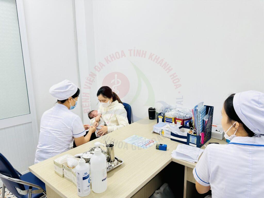 tiêm chủng vắc xin tiêm chủng vắc xin bệnh viện đa khoa khánh hòa tiêm phòng vắc xin cho trẻ địa chỉ tiêm chủng uy tín nha trang trung tâm tiêm chủng khánh hòa