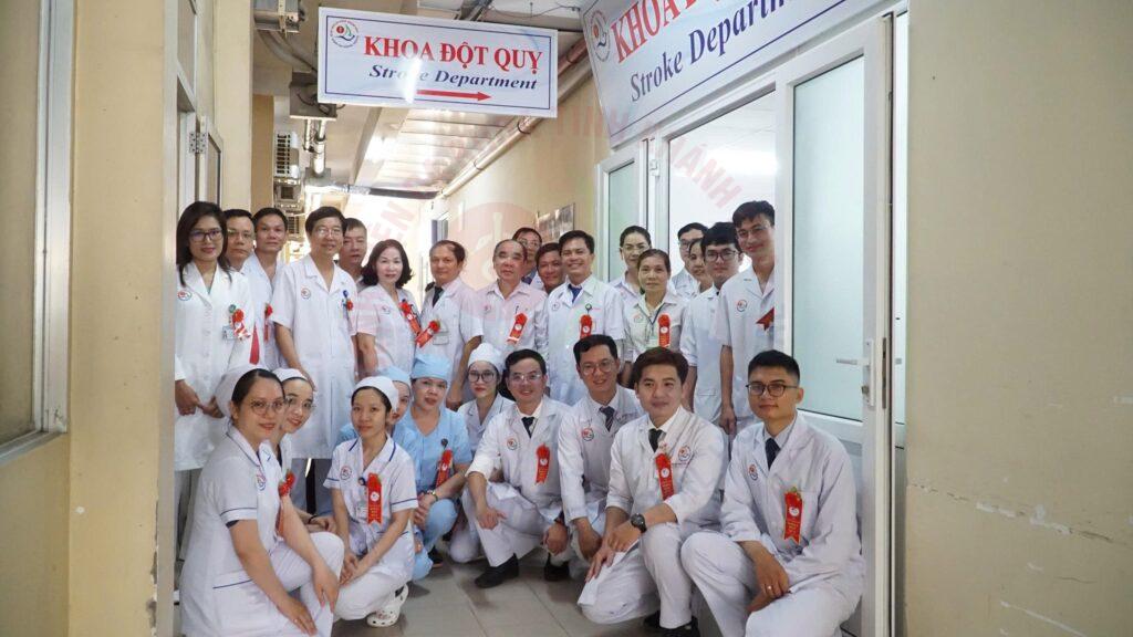 BSCKII. Phan Hữu Chính Bệnh viện Đa khoa Khánh Hòa BSCKII Phan Hữu Chính Lãnh đạo BVĐK Khánh Hòa Phát triển Y tế Khánh Hòa