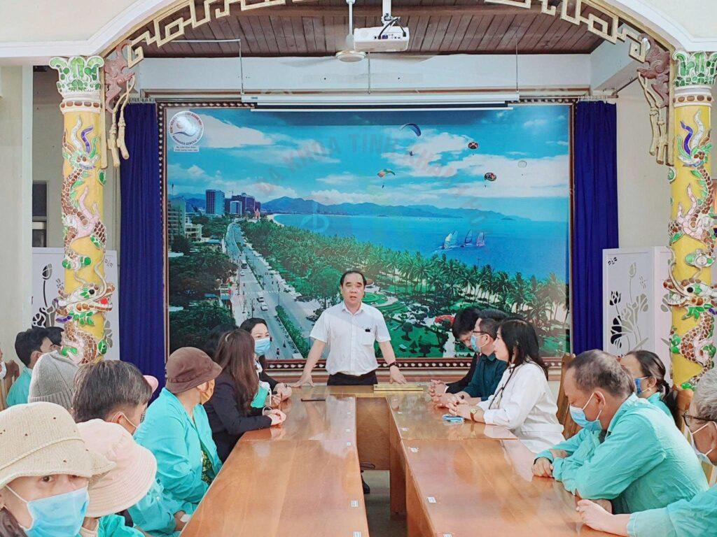 BSCKII. Phan Hữu Chính Bệnh viện Đa khoa Khánh Hòa BSCKII Phan Hữu Chính Lãnh đạo BVĐK Khánh Hòa Phát triển Y tế Khánh Hòa
