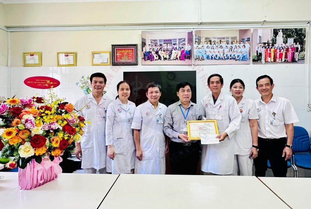 cứu sống ca vỡ tim Bệnh viện Đa khoa Khánh Hòa cấp cứu tai nạn giao thông điều trị chấn thương tim hồi sức ngoại phẫu thuật lồng ngực