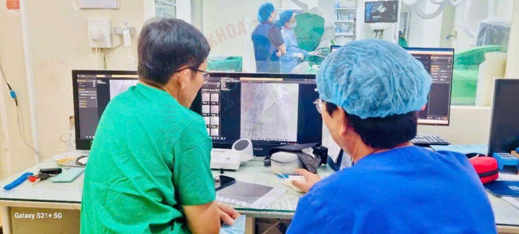 can thiệp mạch vành Bệnh viện Đa khoa Khánh Hòa xơ vữa động mạch bệnh mạch vành kỹ thuật Rotational Atherectomy khám tim mạch
