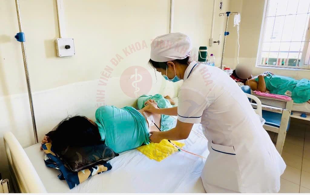 tán sỏi qua da tán sỏi thận sỏi đường tiết niệu tán sỏi qua da bằng đường hầm nhỏ điều trị sỏi thận bệnh viện đa khoa khánh hòa